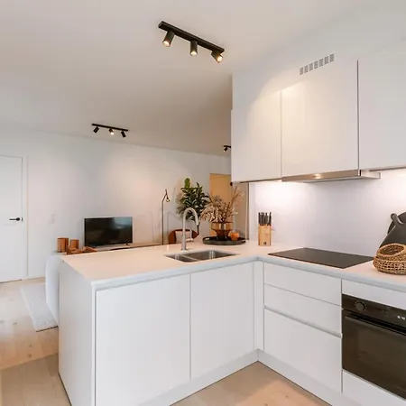 Luxury Seaview With Free Private Parking 아파트 *