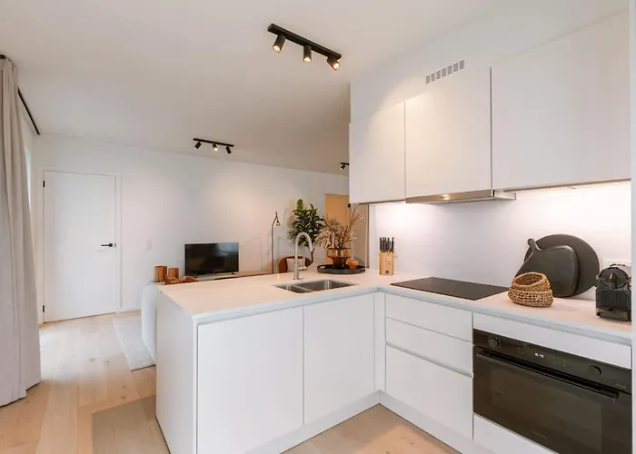 Luxury Seaview With Free Private Parking 아파트 *